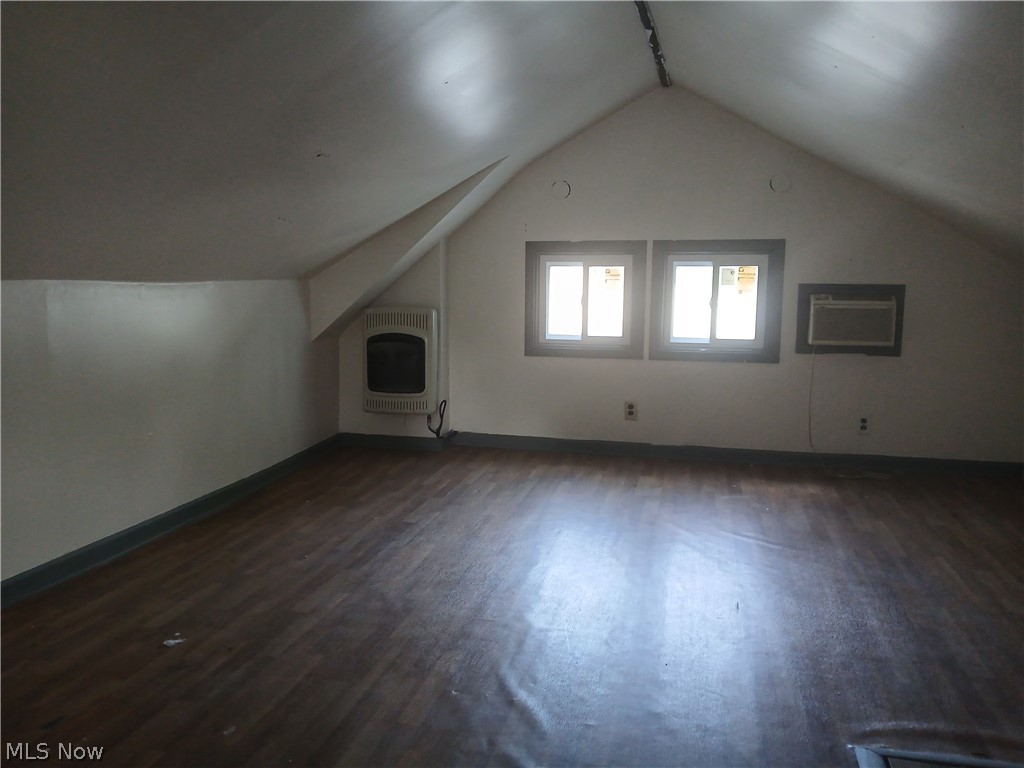 15409 Parkgrove Avenue Cleveland OH 44110