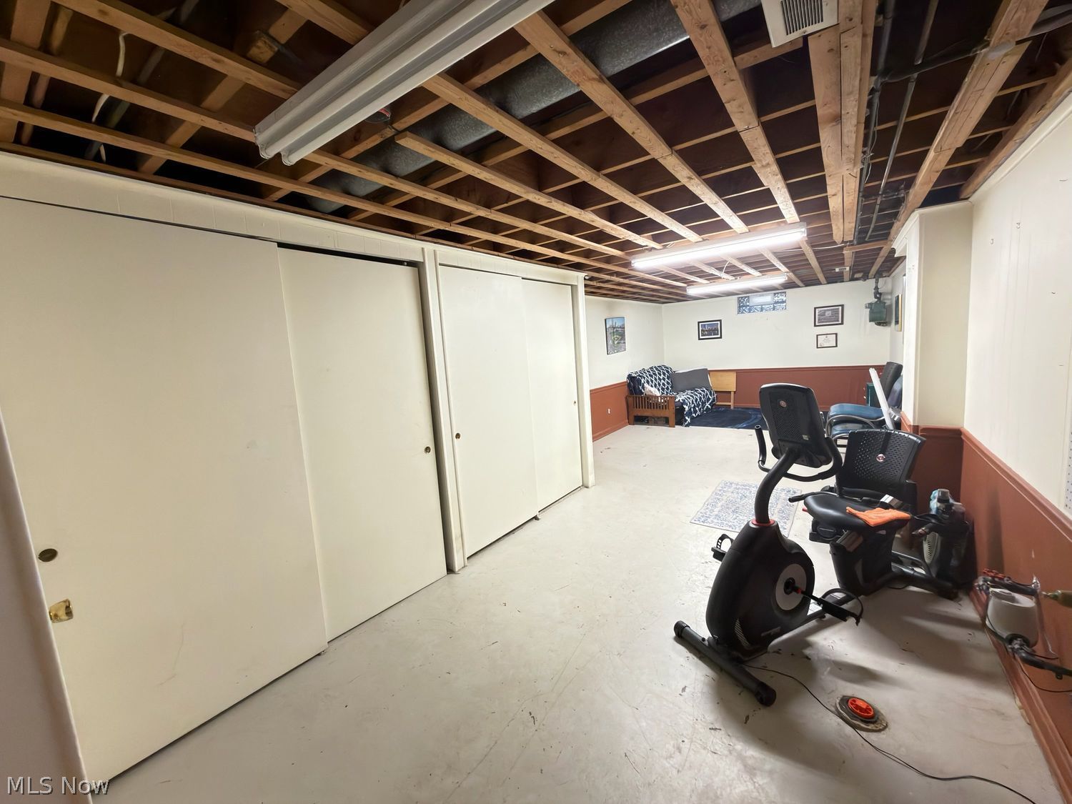 2063 Larchmont Road Akron OH 44313