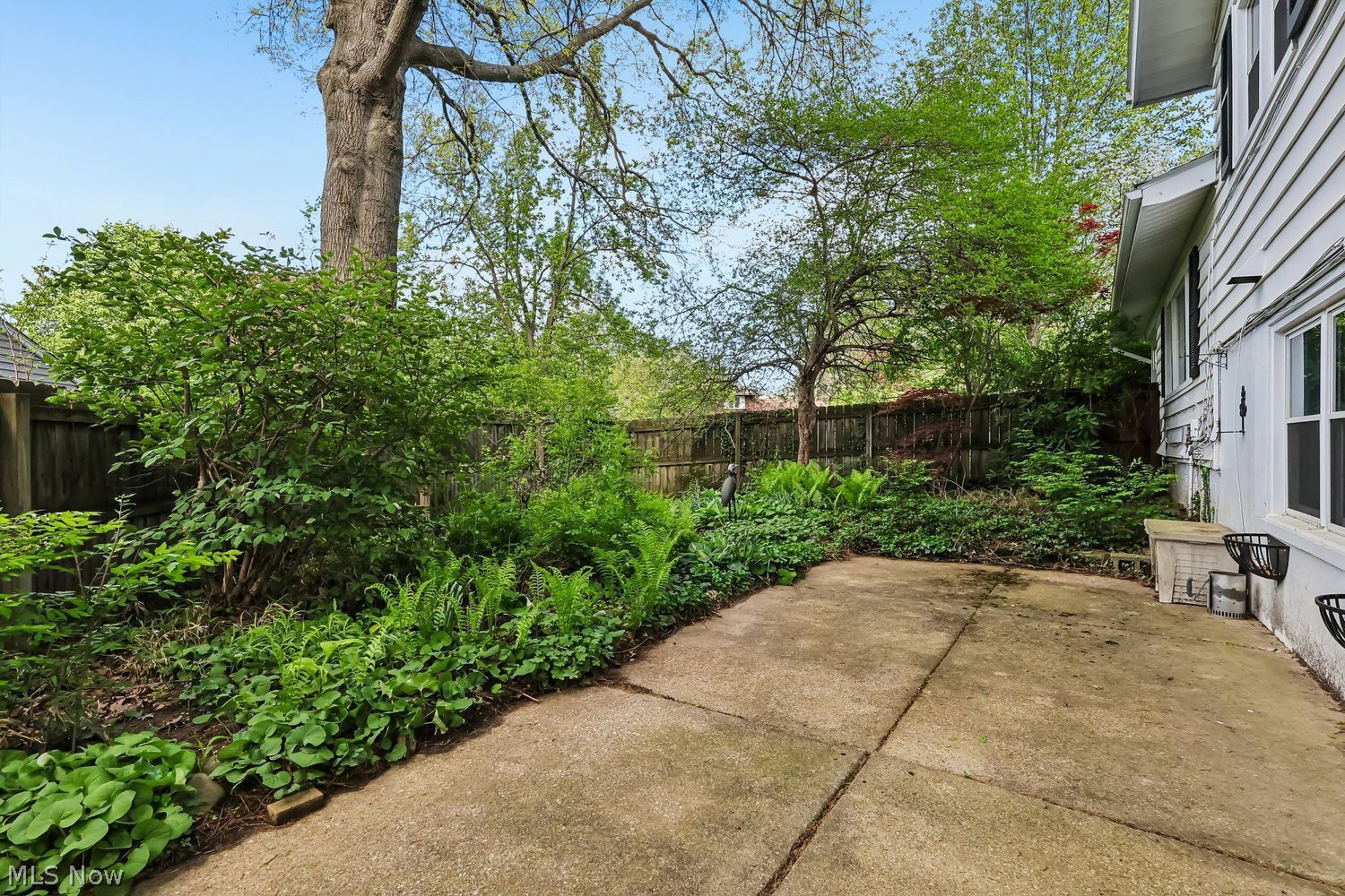 2063 Larchmont Road Akron OH 44313