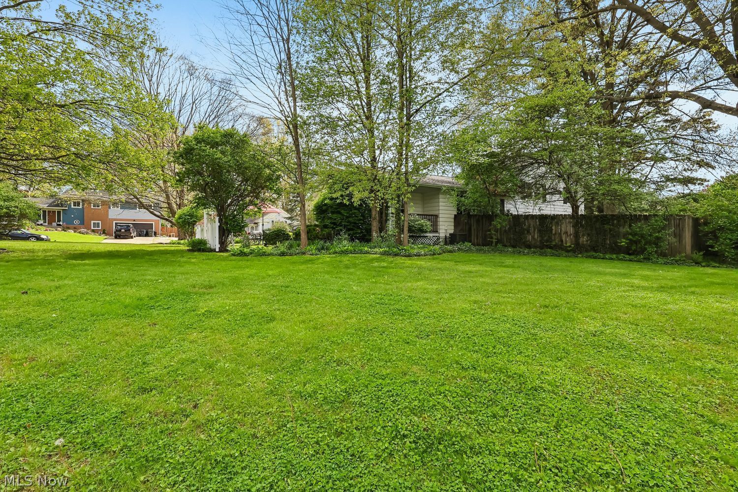 2063 Larchmont Road Akron OH 44313