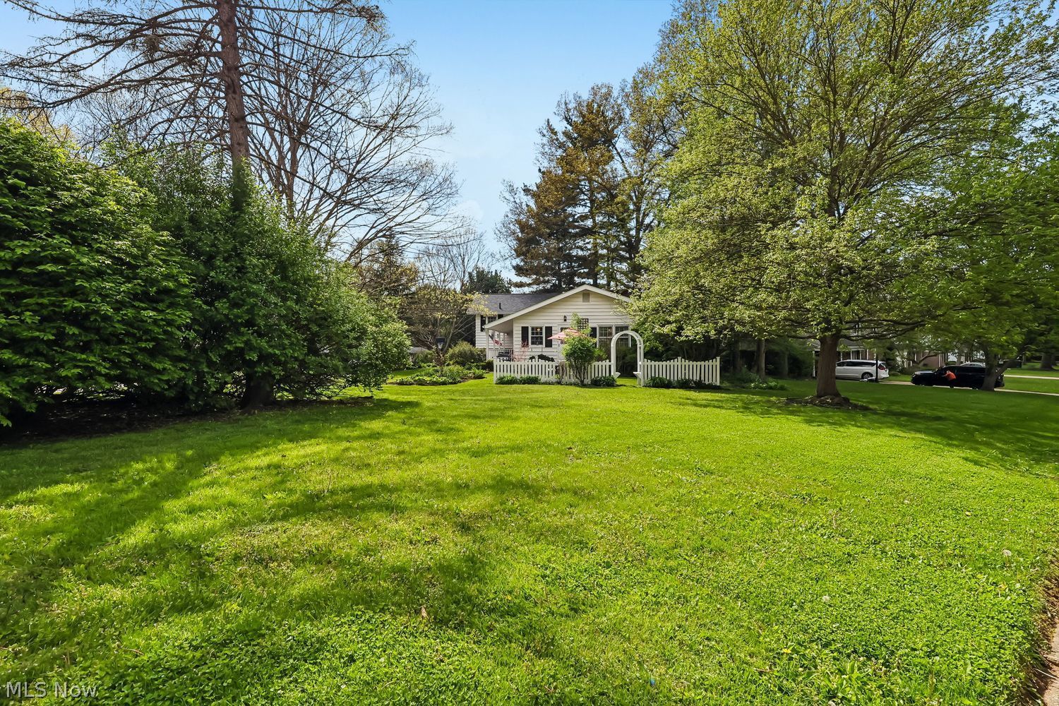 2063 Larchmont Road Akron OH 44313