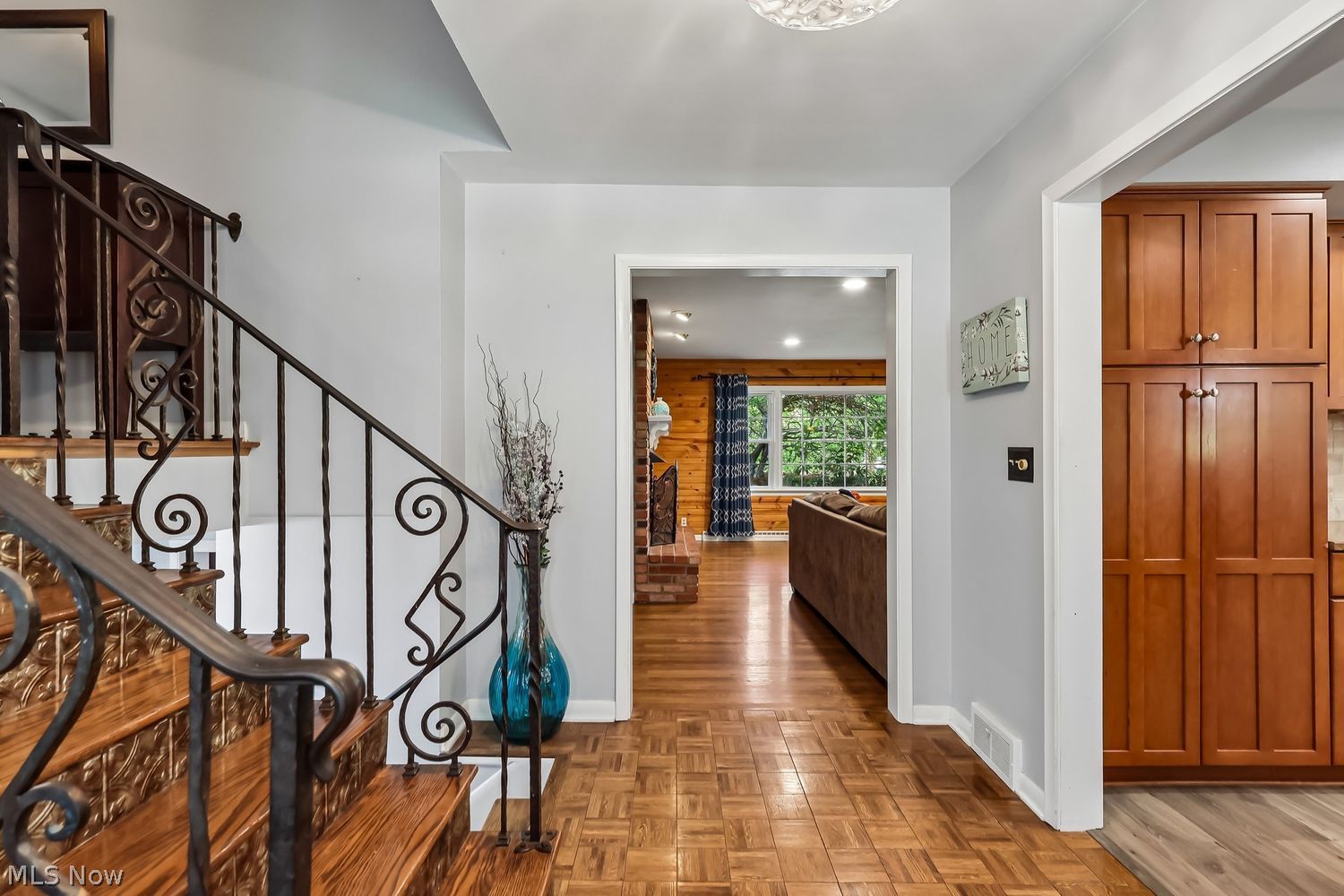 2063 Larchmont Road Akron OH 44313