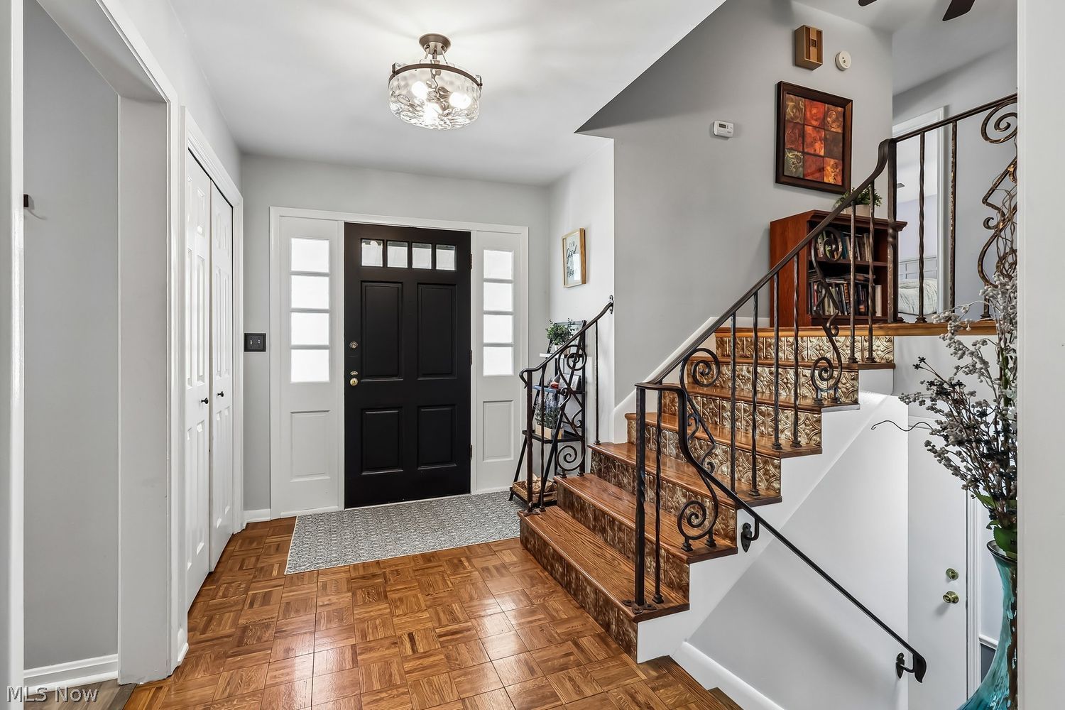2063 Larchmont Road Akron OH 44313