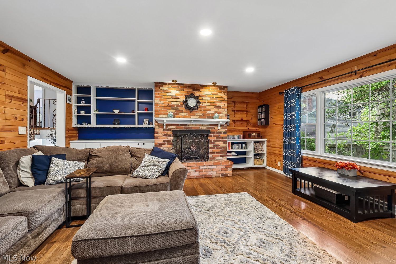 2063 Larchmont Road Akron OH 44313