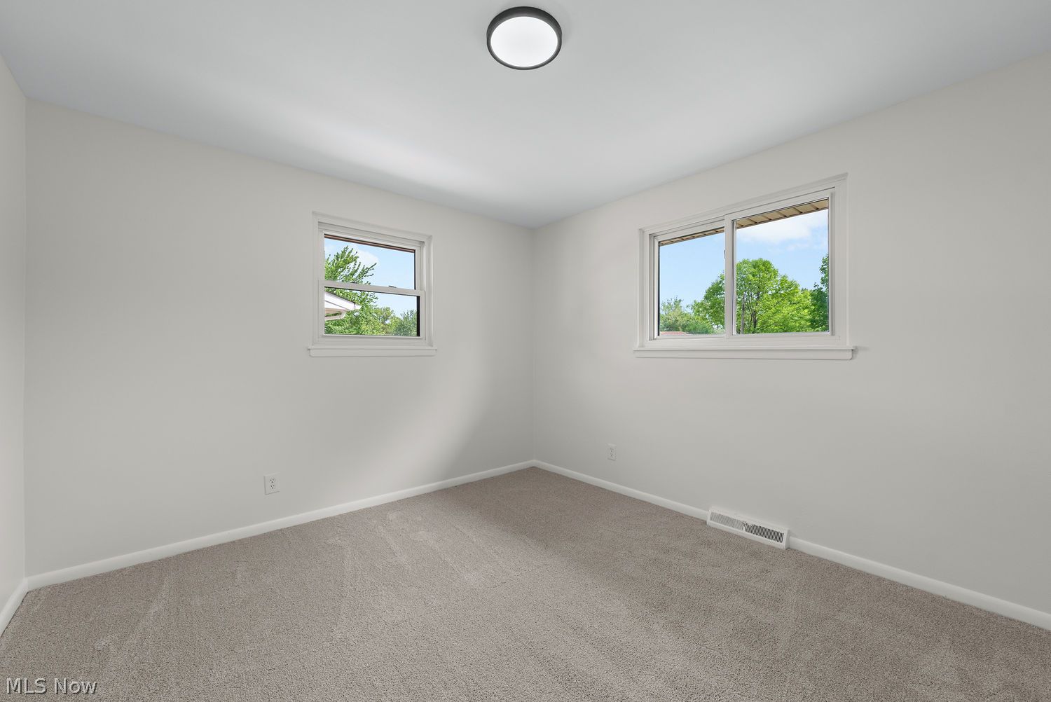 6916 Tobik Trail Parma Heights OH 44130