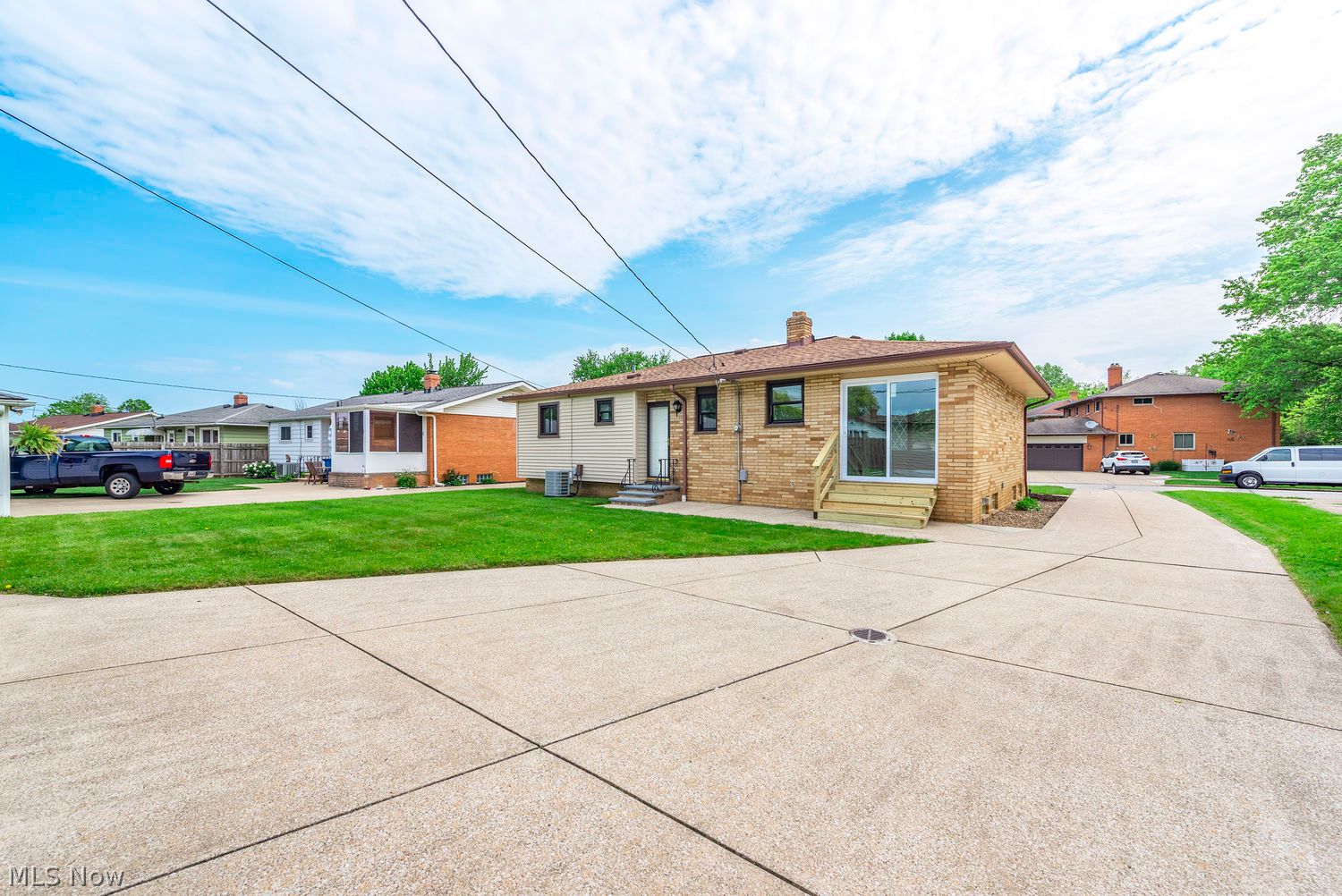 6916 Tobik Trail Parma Heights OH 44130