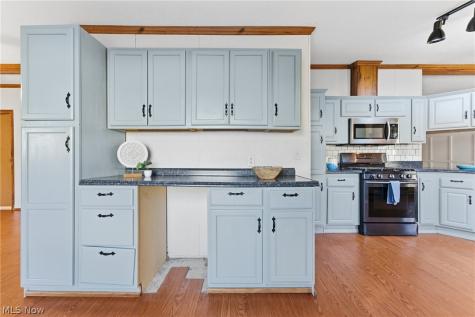 1005 Overlook Drive SW Canton OH 44706