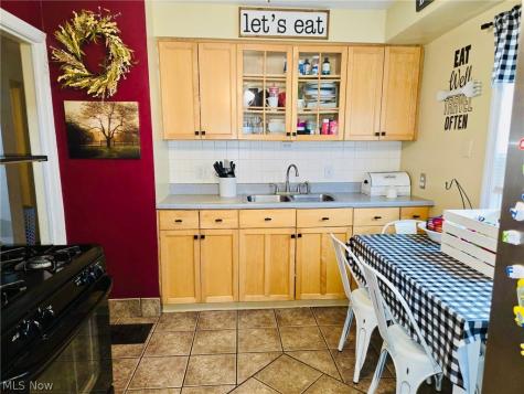 2402 E 35th Street Lorain OH 44055