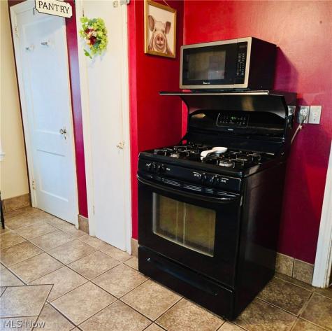 2402 E 35th Street Lorain OH 44055