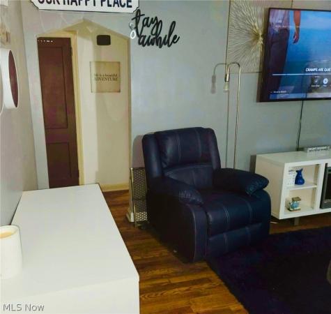 2402 E 35th Street Lorain OH 44055