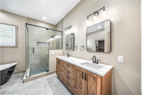 3177 Cook Road Atwater OH 44201