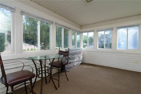 16368 N Laguardia Strongsville OH 44136