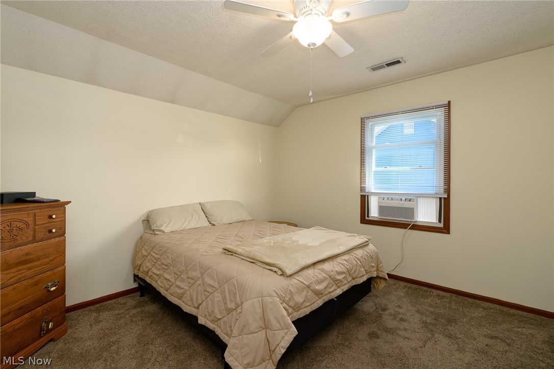 16368 N Laguardia Strongsville OH 44136