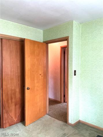 4950 N Sedgewick Lyndhurst OH 44124