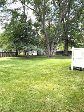 4950 N Sedgewick Lyndhurst OH 44124