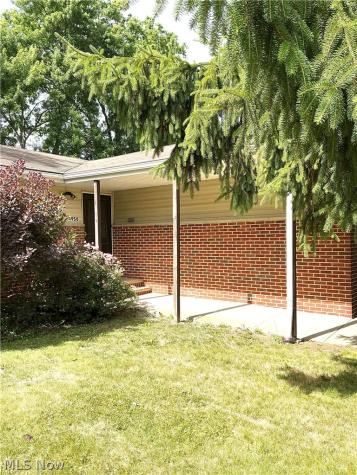 4950 N Sedgewick Lyndhurst OH 44124