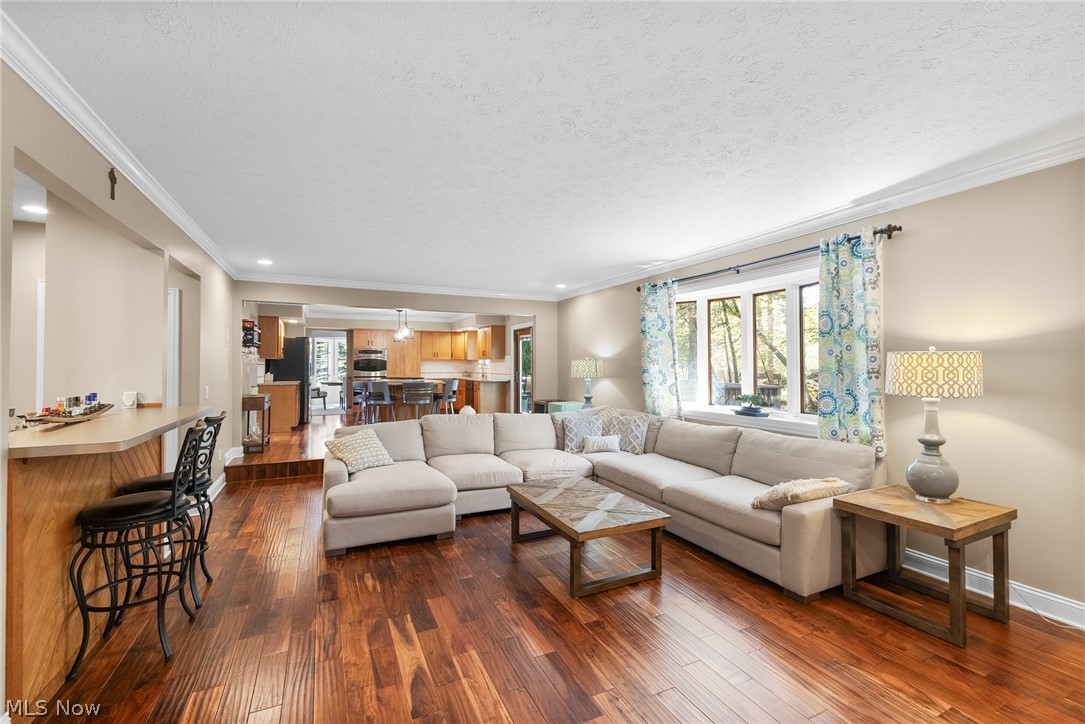 3170 Oakwood Lane Westlake OH 44145