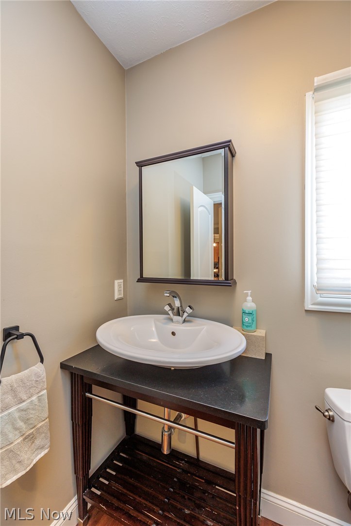 3170 Oakwood Lane Westlake OH 44145