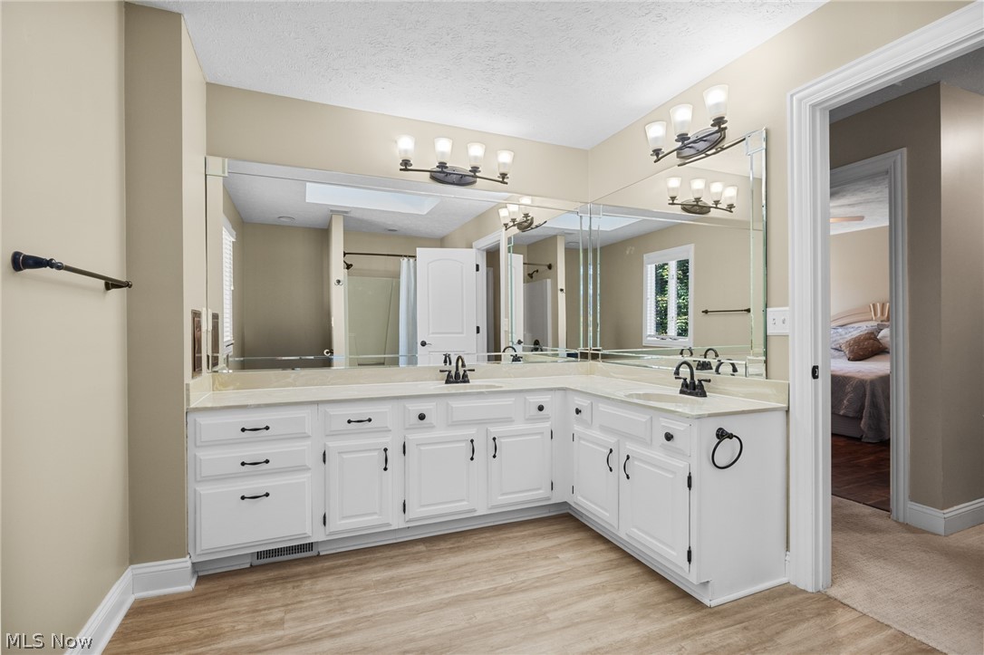 3170 Oakwood Lane Westlake OH 44145