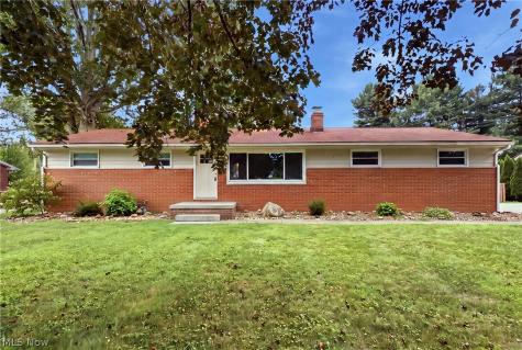 4828 Echoglenn Street NW North Canton OH 44720