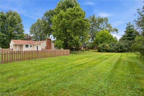 4828 Echoglenn Street NW North Canton OH 44720
