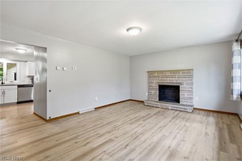 4828 Echoglenn Street NW North Canton OH 44720