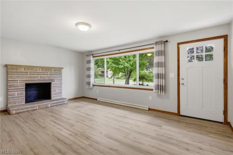 4828 Echoglenn Street NW North Canton OH 44720