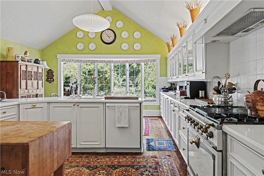 9498 Smith Road Waite Hill OH 44094
