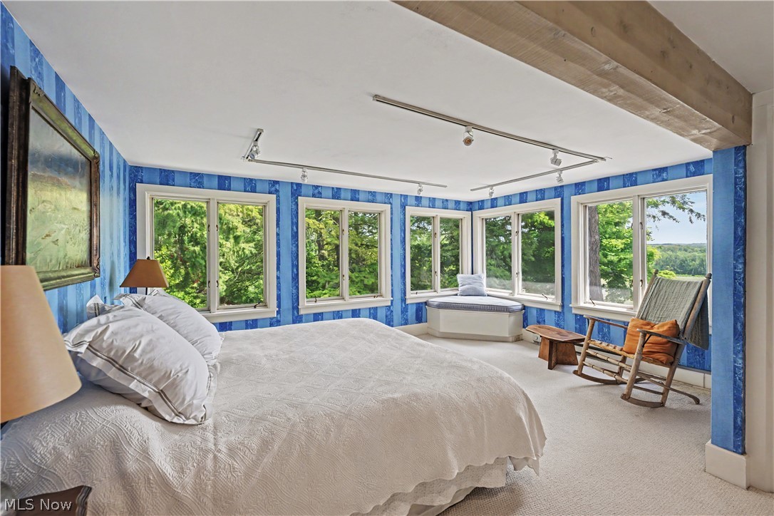 9498 Smith Road Waite Hill OH 44094