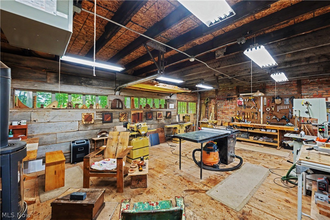 9498 Smith Road Waite Hill OH 44094