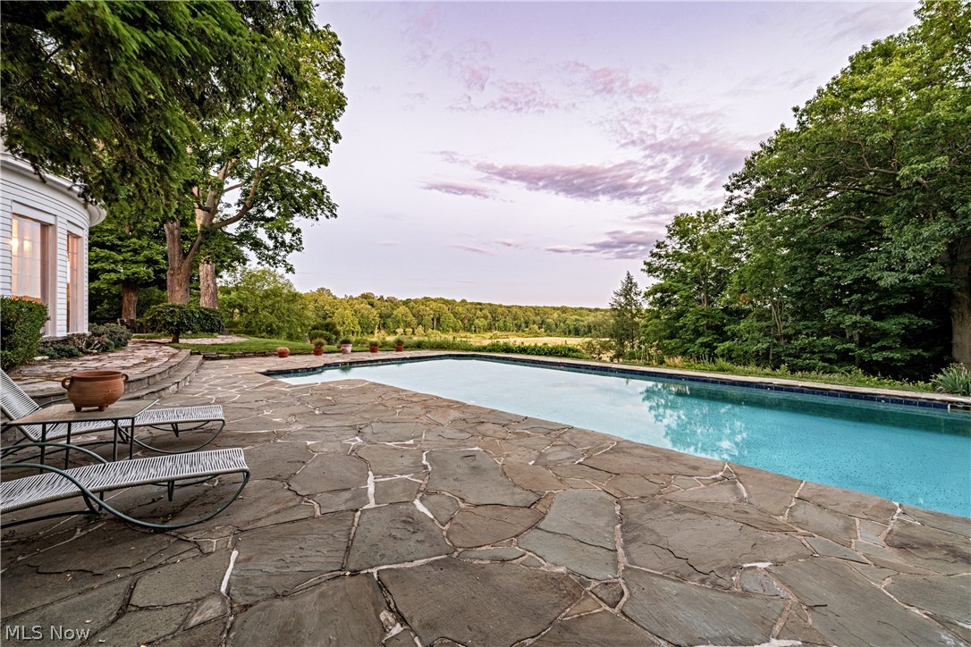 9498 Smith Road Waite Hill OH 44094