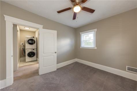 1614 Robinwood Avenue Lakewood OH 44107