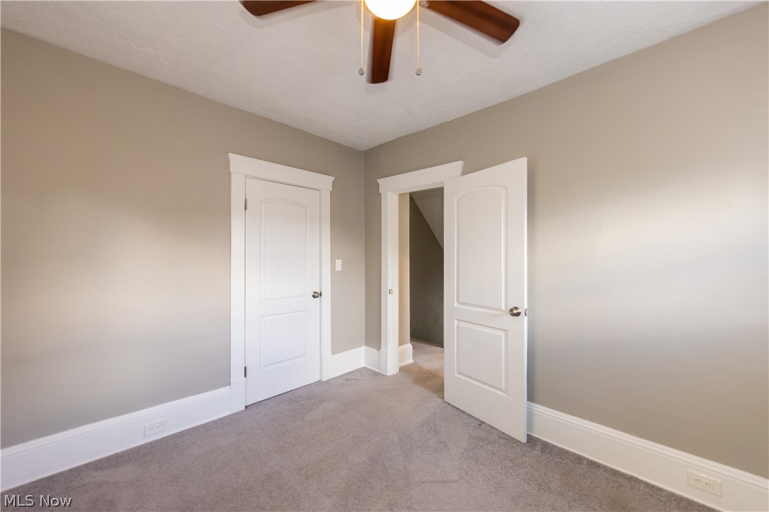 1614 Robinwood Avenue Lakewood OH 44107