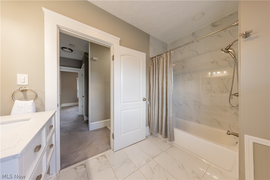 1614 Robinwood Avenue Lakewood OH 44107