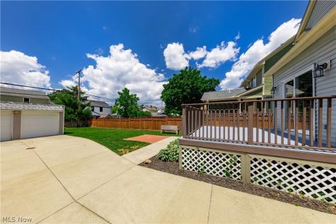1614 Robinwood Avenue Lakewood OH 44107