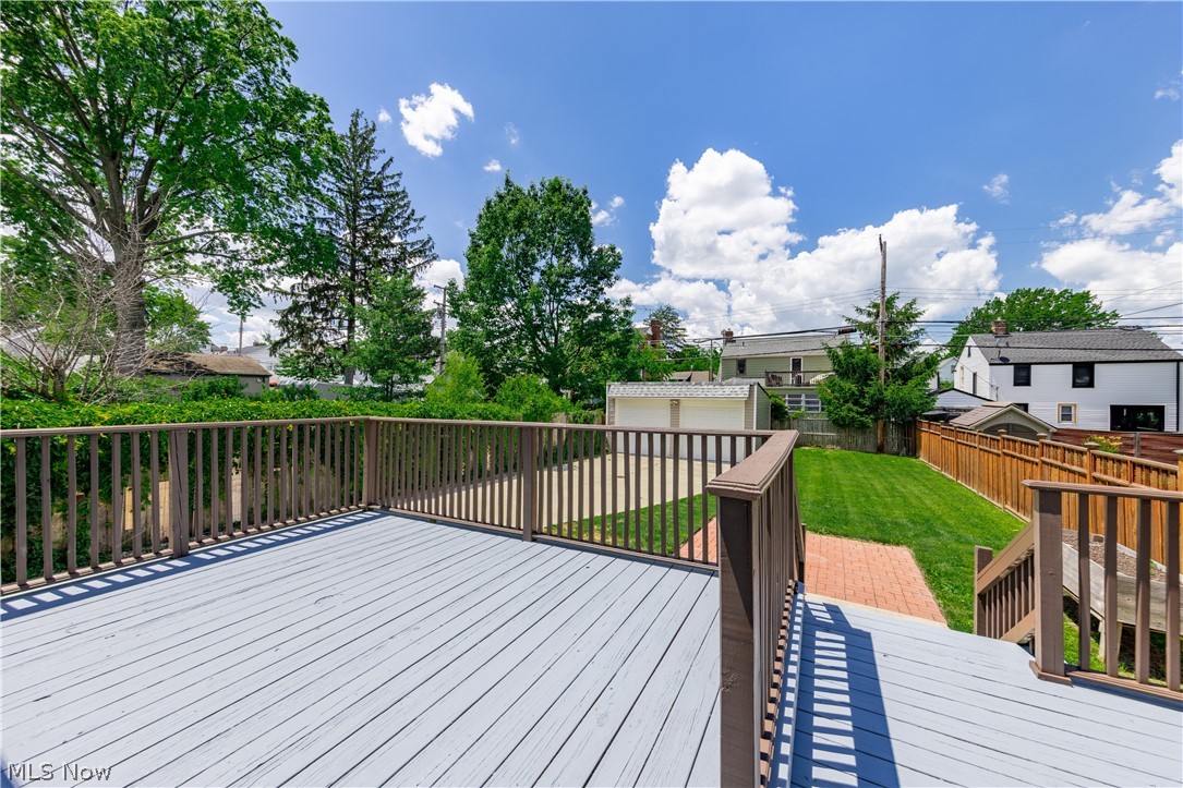 1614 Robinwood Avenue Lakewood OH 44107