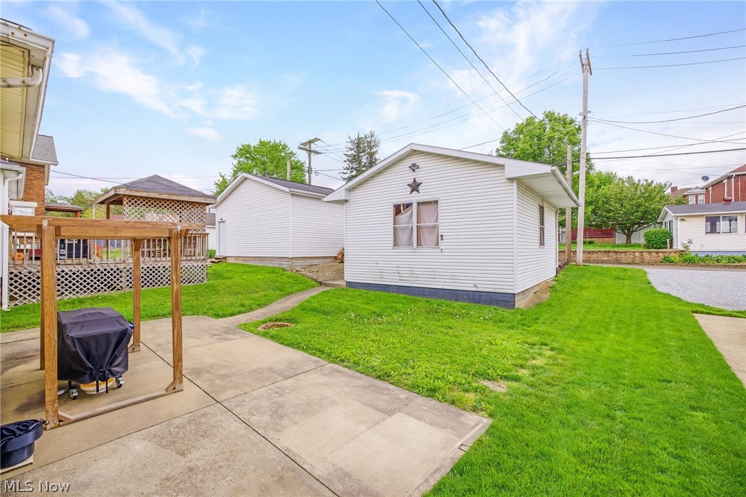 110 E Iron Avenue Dover OH 44622