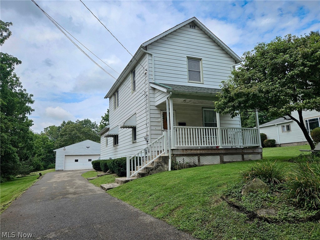144 Oakview Avenue Struthers OH 44471