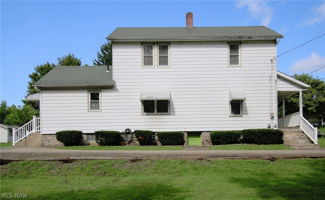 144 Oakview Avenue Struthers OH 44471