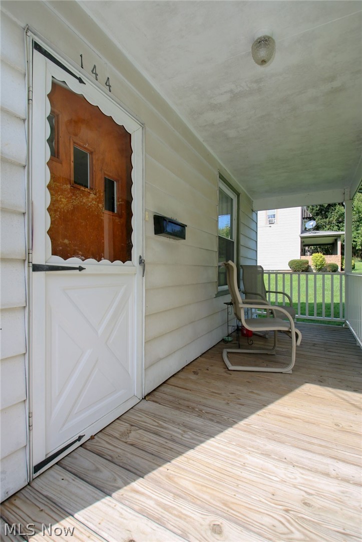 144 Oakview Avenue Struthers OH 44471