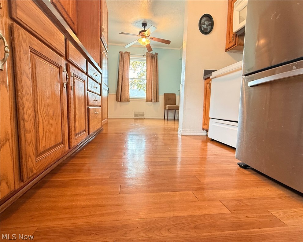 482 E 329th Street Willowick OH 44095