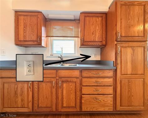 482 E 329th Street Willowick OH 44095
