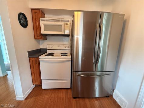 482 E 329th Street Willowick OH 44095