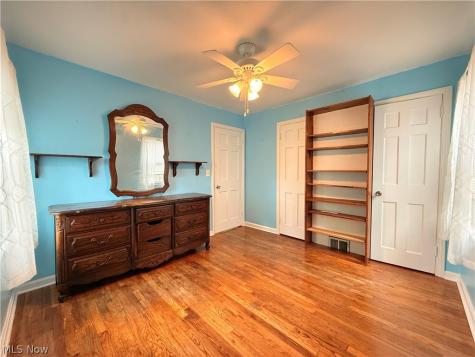 482 E 329th Street Willowick OH 44095