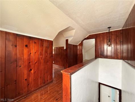 482 E 329th Street Willowick OH 44095