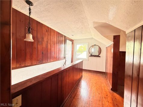 482 E 329th Street Willowick OH 44095