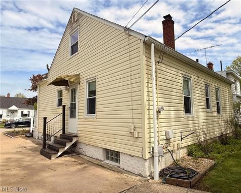 482 E 329th Street Willowick OH 44095