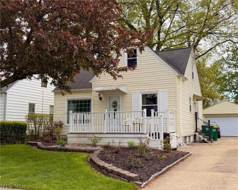 482 E 329th Street Willowick OH 44095