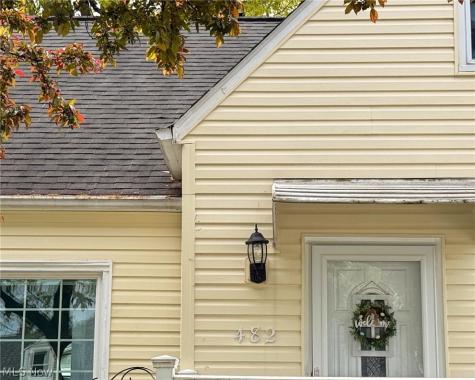 482 E 329th Street Willowick OH 44095
