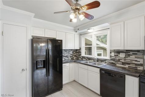 10602 Windham Road Parma OH 44130